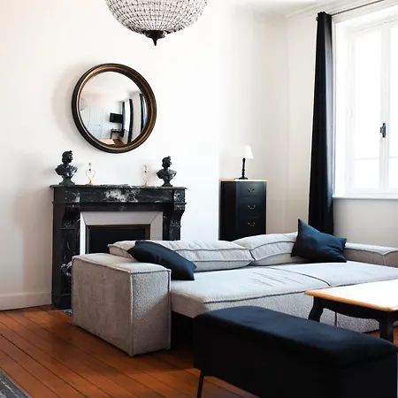 Apartment Maison Belle Epoque - Immeuble Haussmannien Spacieux Et Elegant Reims