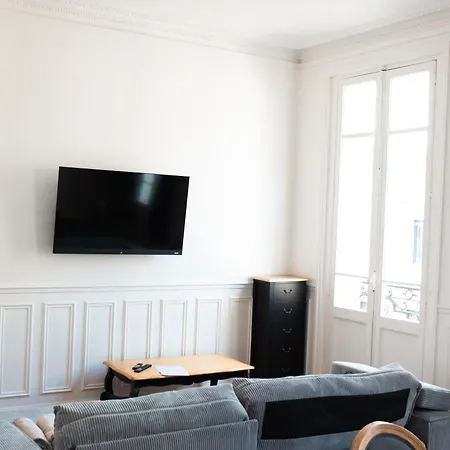 Maison Belle Epoque - Immeuble Haussmannien Spacieux Et Elegant * Reims