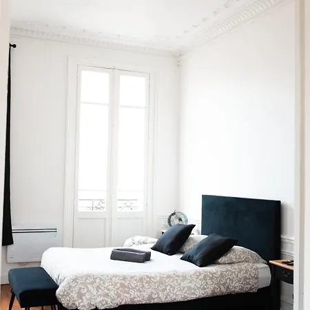 Maison Belle Epoque - Immeuble Haussmannien Spacieux Et Elegant